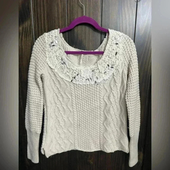 Free People Cropped Ivory Embellished Beaded Lace Wool Blend Sweater S/P - Picture 2 of 6